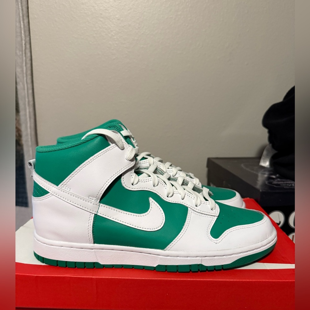Nike Dunk “Green” Highs